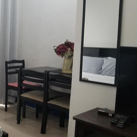 Innsite Room Rentals Manila Esterno foto